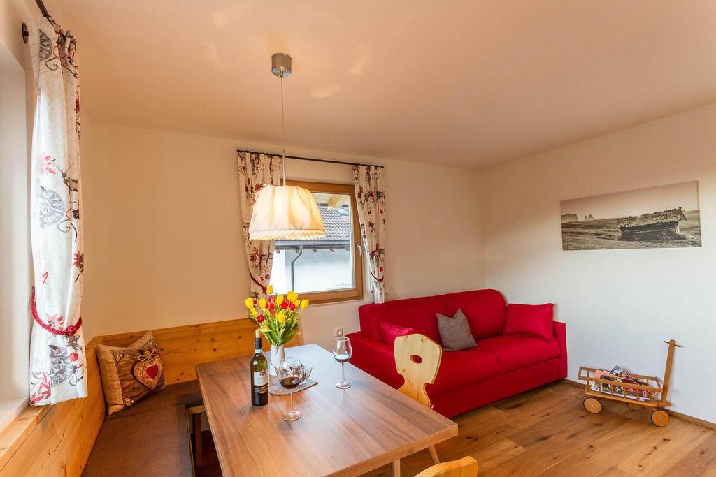 Appartement Haus Bernard à Alpe di Alpe di Siusi Extérieur photo