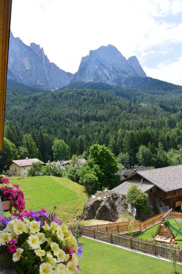 Appartement Haus Bernard à Alpe di Alpe di Siusi Extérieur photo